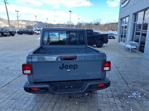 New 2026 Jeep Gladiator Sport AWD/4WD image 7