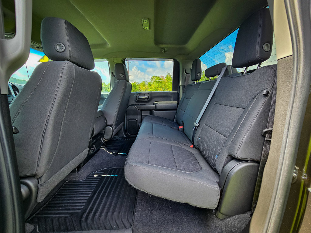 Used 2022 Chevrolet Silverado 2500 Custom w/ Custom Value Package AWD/4WD image 28