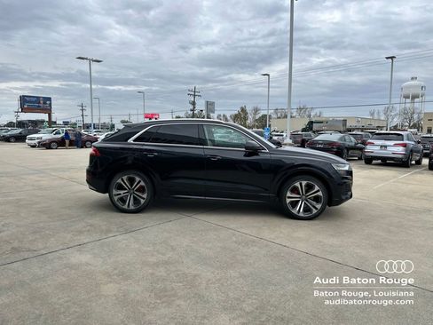 Used 2019 Audi Q8 Prestige w/ Luxury Package image 4