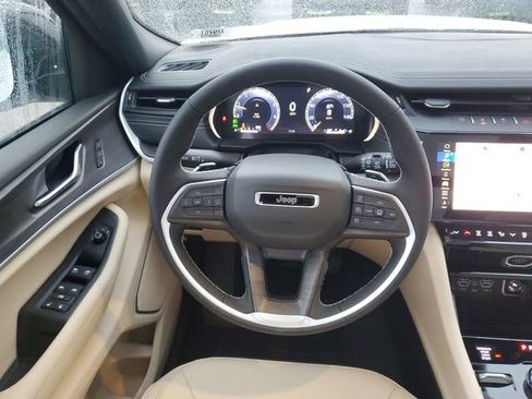 New 2026 Jeep Grand Cherokee Limited AWD/4WD image 24