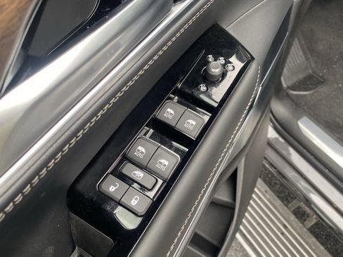 New 2024 Jeep Grand Wagoneer Series I w/ HD Trailer Tow Package image 13