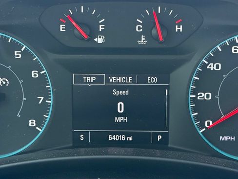 Used 2021 Chevrolet Equinox LS FWD image 24