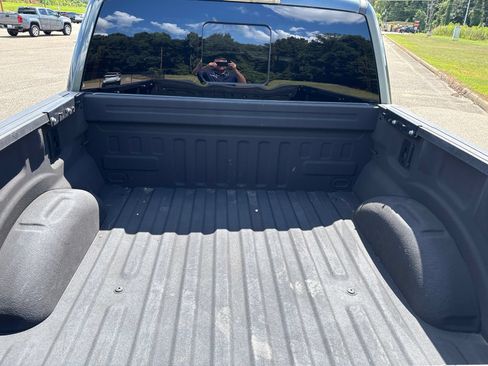 Used 2018 Ford F150 XLT w/ Equipment Group 302A Luxury RWD image 5