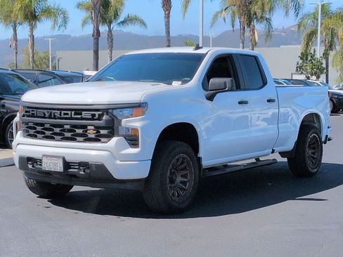 Used 2025 Chevrolet Silverado 1500 Custom RWD image 5