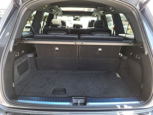 New 2025 Mercedes-Benz GLS 580 4MATIC image 9