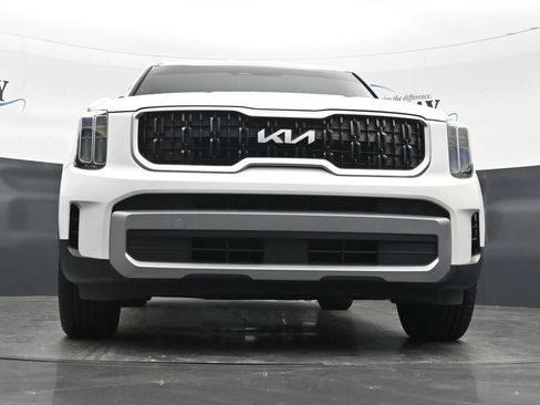 Used 2023 Kia Telluride EX FWD image 27