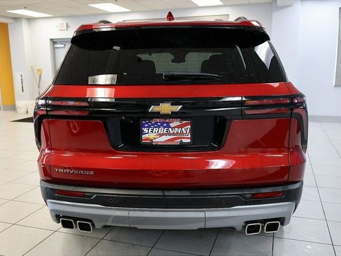 New 2025 Chevrolet Traverse LT w/ Enhanced Driving Package FWD image 5