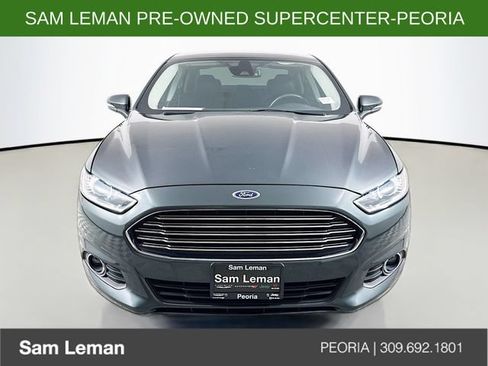 Used 2015 Ford Fusion SE w/ Equipment Group 202A FWD image 2