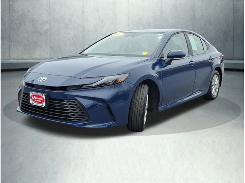 Certified 2025 Toyota Camry LE image 3