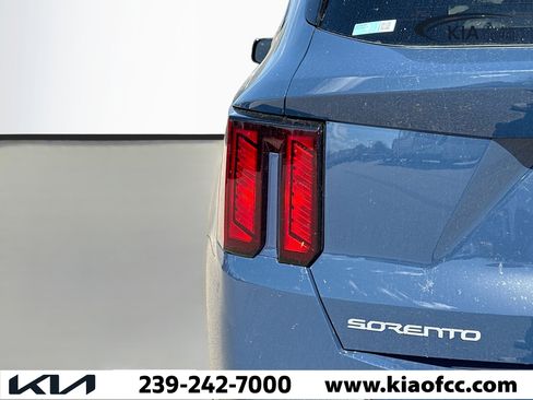 New 2026 Kia Sorento S w/ S Panoramic Sunroof Package image 10