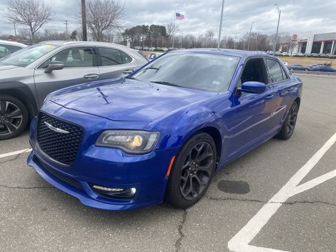 Used 2020 Chrysler 300 S w/ S Model Appearance Package image 25