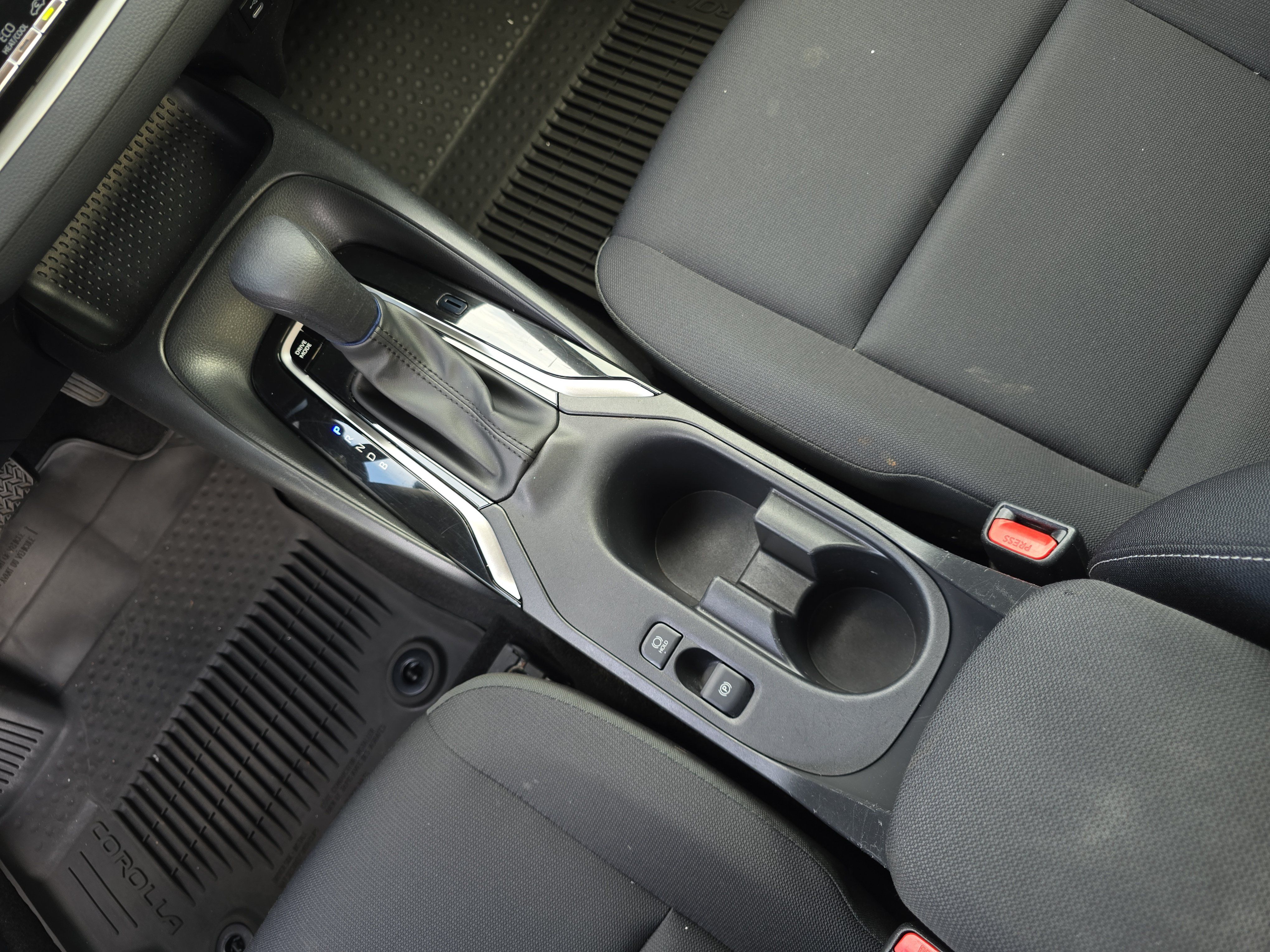 Used 2023 Toyota Corolla LE FWD image 24