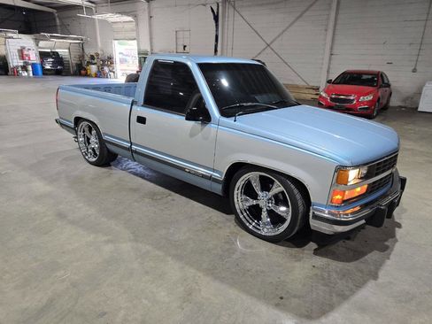 Used 1989 Chevrolet Silverado 1500 2WD Regular Cab image 21