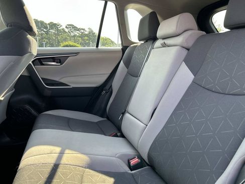 Used 2025 Toyota RAV4 XLE FWD image 14