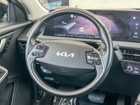 Used 2024 Kia EV6 Light RWD image 15