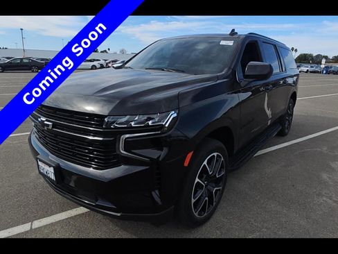 Used 2023 Chevrolet Suburban RST image 1