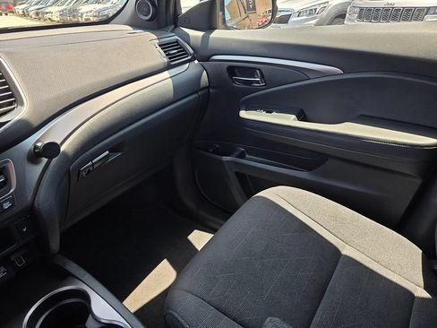 Used 2022 Honda Pilot Sport image 39