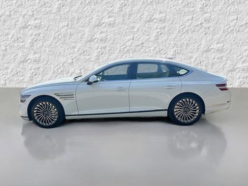 Used 2024 Genesis G80 image 9