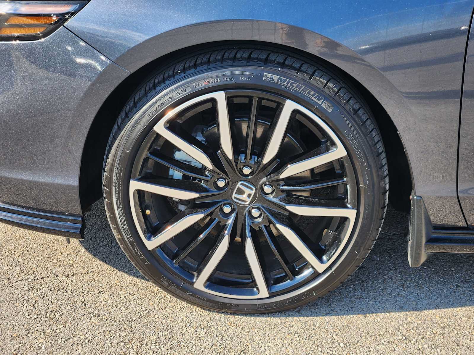 Used 2024 Honda Accord Touring image 9
