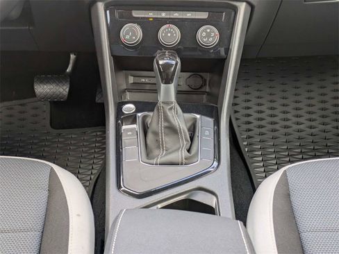 Used 2025 Volkswagen Taos S image 21