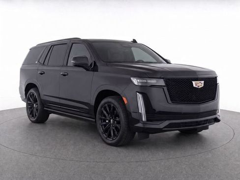 Used 2022 Cadillac Escalade Sport Platinum w/ Heavy-Duty Trailer Package AWD/4WD image 1
