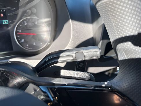 Used 2025 Mercedes-Benz Sprinter 2500 image 12