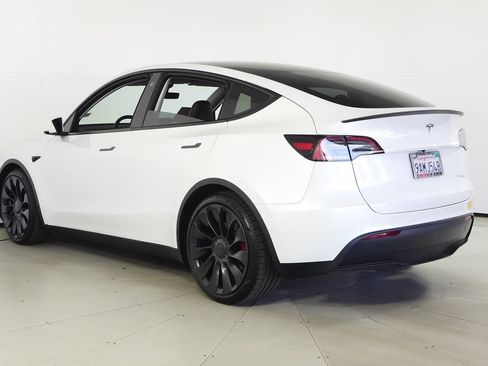 Used 2022 Tesla Model Y Performance AWD/4WD image 9