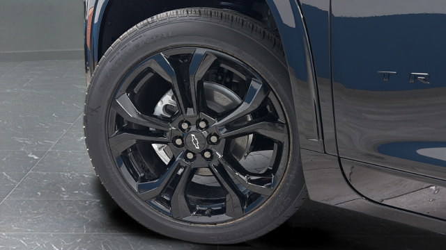 New 2027 Chevrolet Traverse RS w/ LPO, Floor Liner Package AWD/4WD image 43