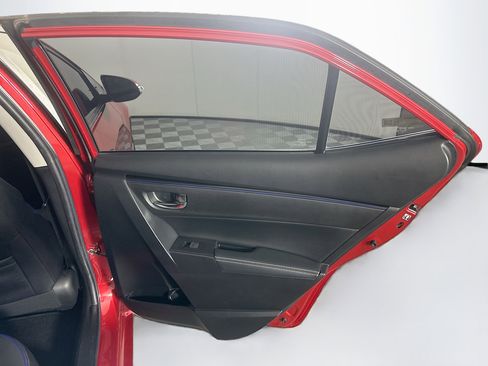 Used 2019 Toyota Corolla SE w/ Carpet Mat Package (TMS) image 27