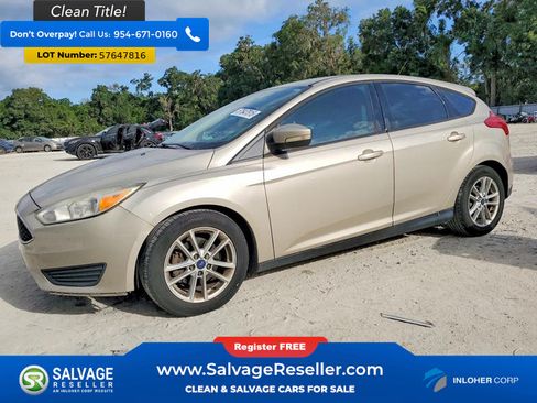 Used 2017 Ford Focus SE FWD image 1