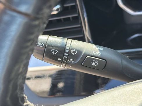 Used 2022 Chevrolet Silverado 1500 RST AWD/4WD image 27