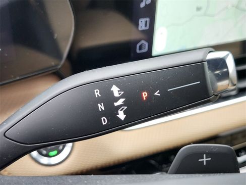 Used 2026 Chevrolet Equinox ACTIV w/ Convenience Package III image 24