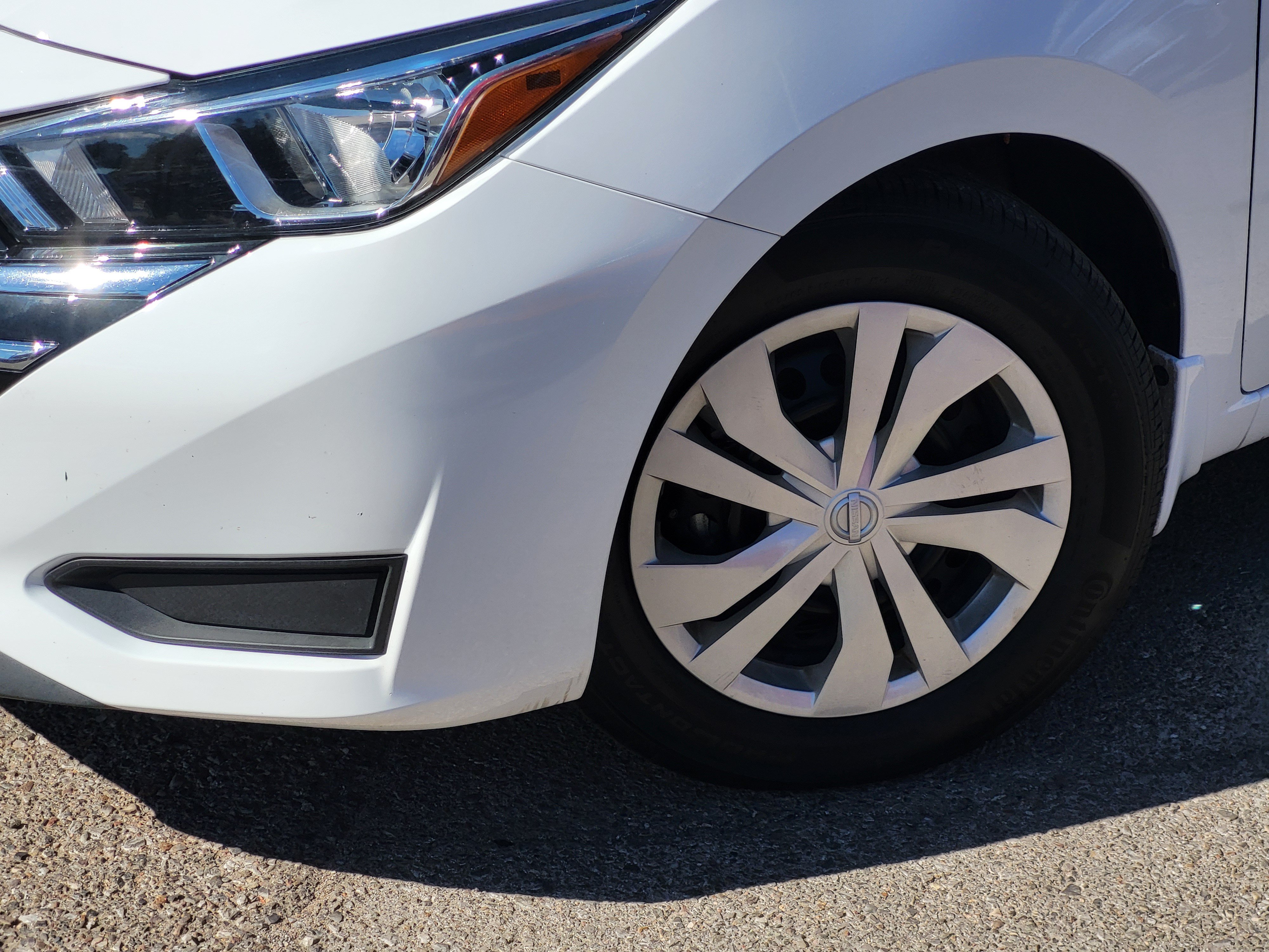 Used 2024 Nissan Versa S w/ Trunk Package FWD image 17
