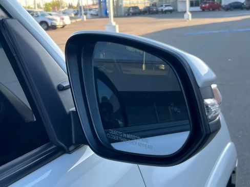 Used 2023 Toyota 4Runner SR5 Premium image 16