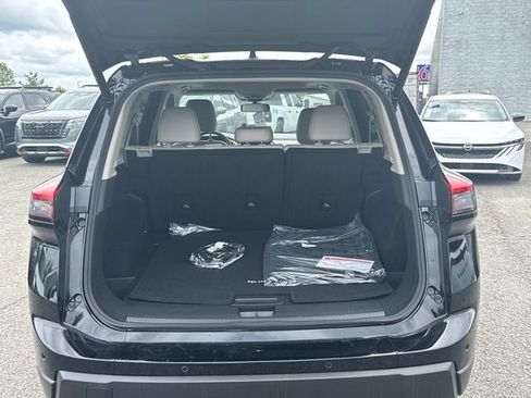 New 2026 Nissan Rogue SV FWD image 13
