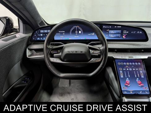 Used 2025 Lucid Air Pure image 2