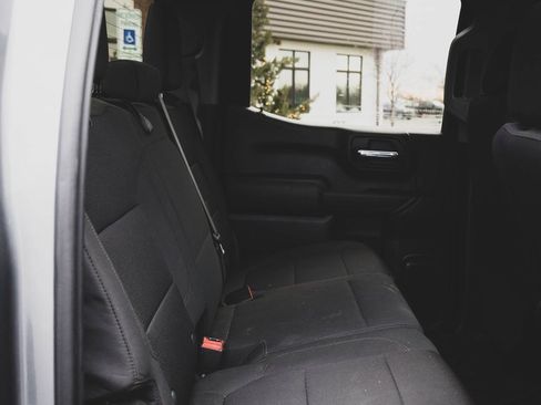 Used 2021 Chevrolet Silverado 1500 Custom image 24