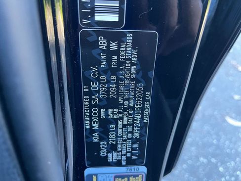 Used 2023 Kia Forte LXS image 27