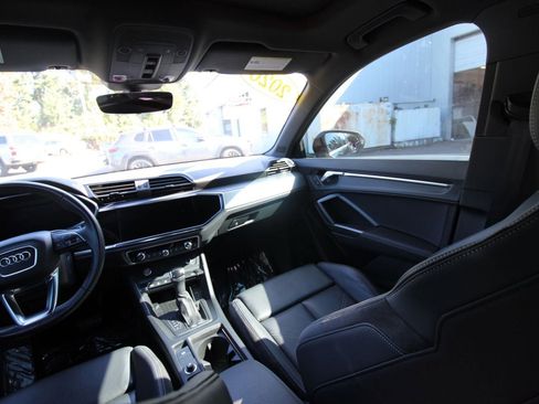 Used 2020 Audi Q3 2.0T Premium Plus image 29