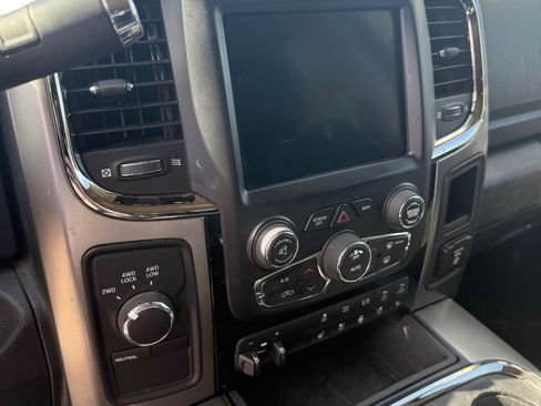Used 2018 RAM 2500 Laramie w/ Sport Appearance Group AWD/4WD image 5
