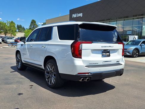 Used 2025 GMC Yukon Denali Ultimate AWD/4WD image 5