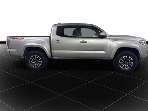 Used 2020 Toyota Tacoma TRD Sport w/ TRD Premium Sport Package image 2