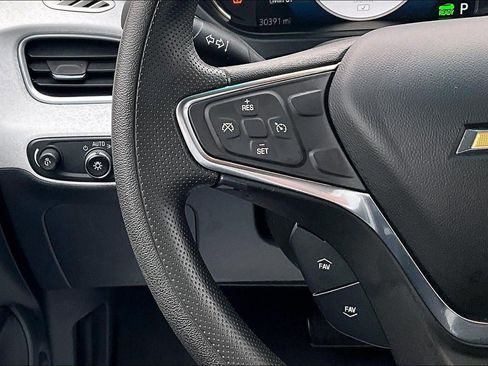 Used 2021 Chevrolet Bolt LT image 16