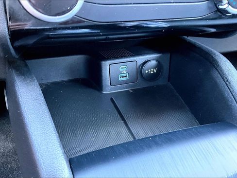 Used 2022 Ford Escape S AWD/4WD image 23