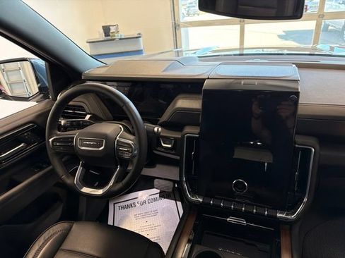 Used 2026 GMC Yukon Denali w/ Sun & Power Step Package AWD/4WD image 30