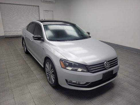 Used 2015 Volkswagen Passat 1.8T Sport image 13