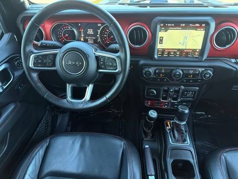 Used 2020 Jeep Gladiator Rubicon w/ Dual Top Group AWD/4WD image 19