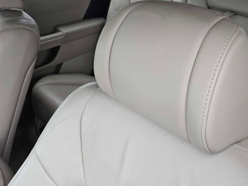 Used 2011 Honda Pilot EX-L image 15