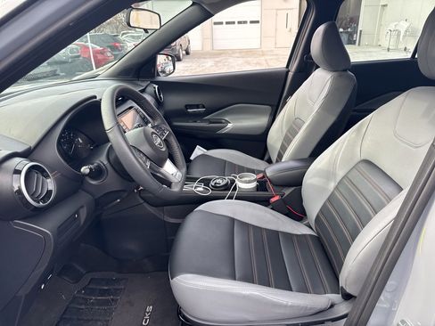 Used 2024 Nissan Kicks SR w/ SR Premium Package image 7