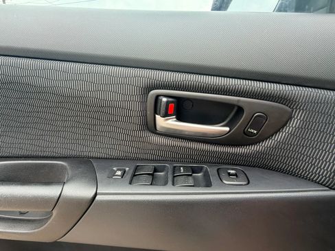 Used 2007 MAZDA MAZDA3 i Touring FWD image 16